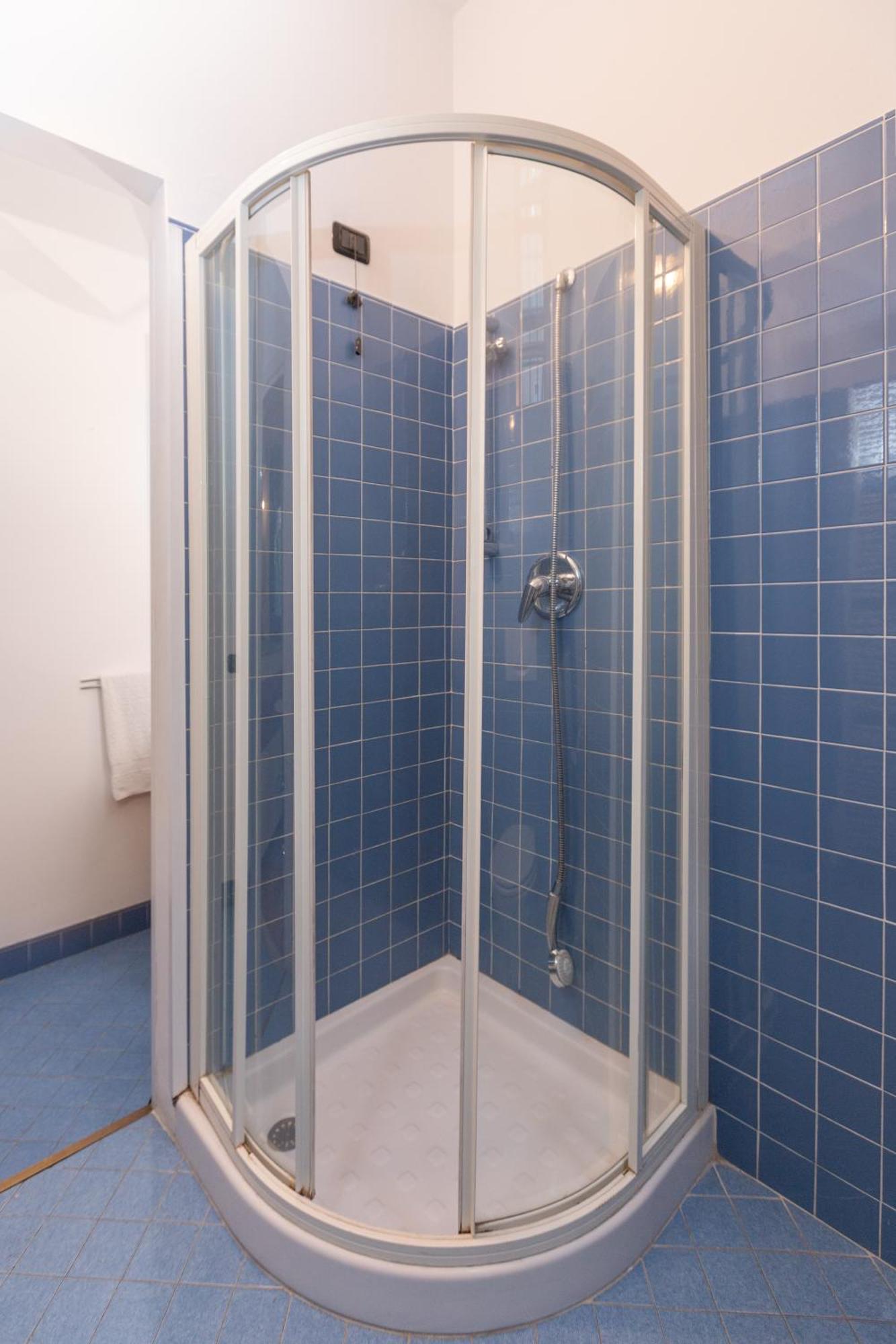 Soft Colors Exclusive Apartment - Navigli District - M2 Milan Bagian luar foto